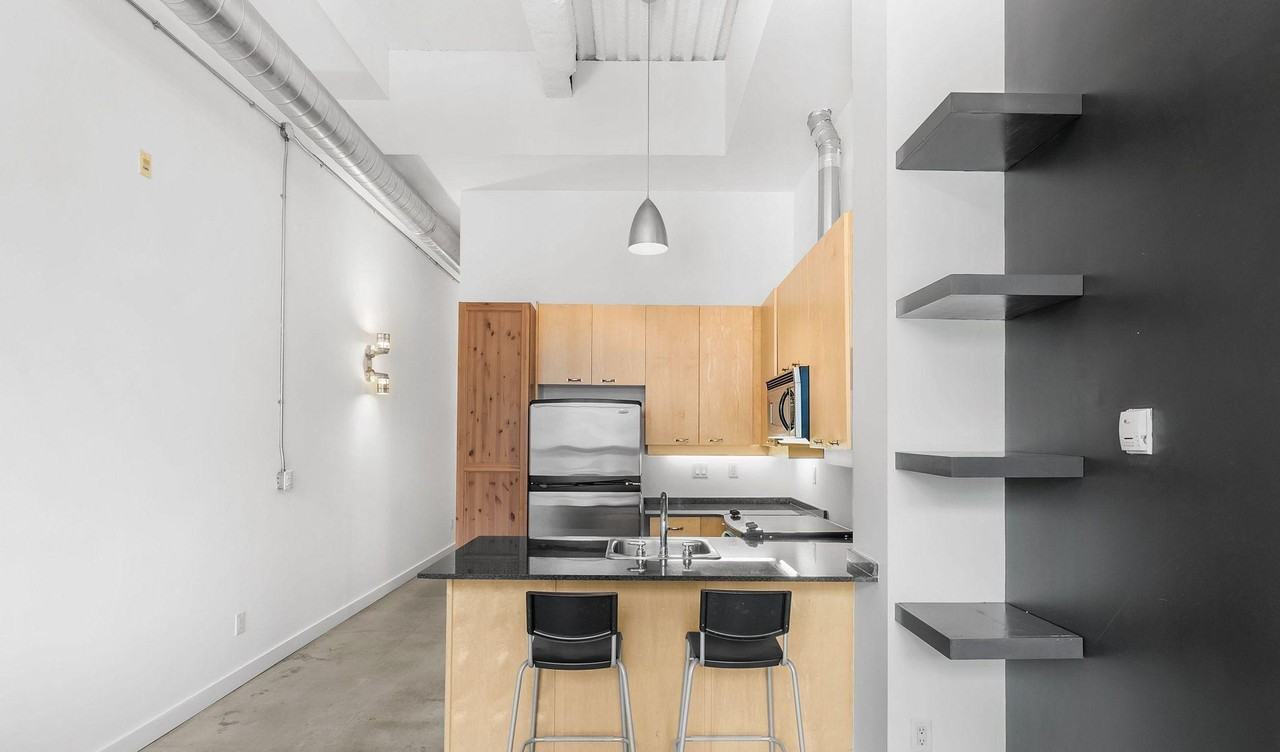 135 Dalhousie Street - Photo 2 of 19