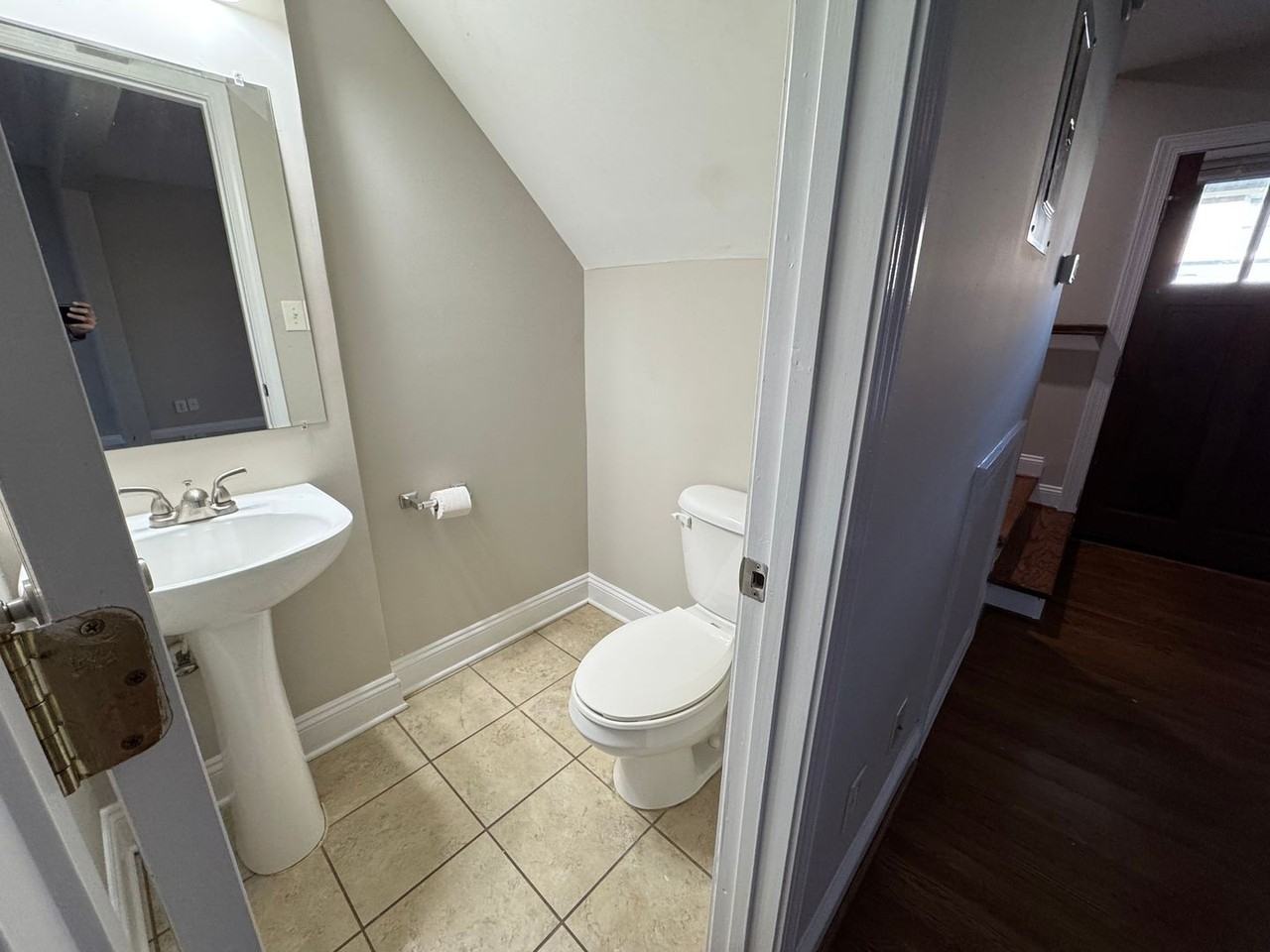 422 State St #4 - Photo 5 of 13