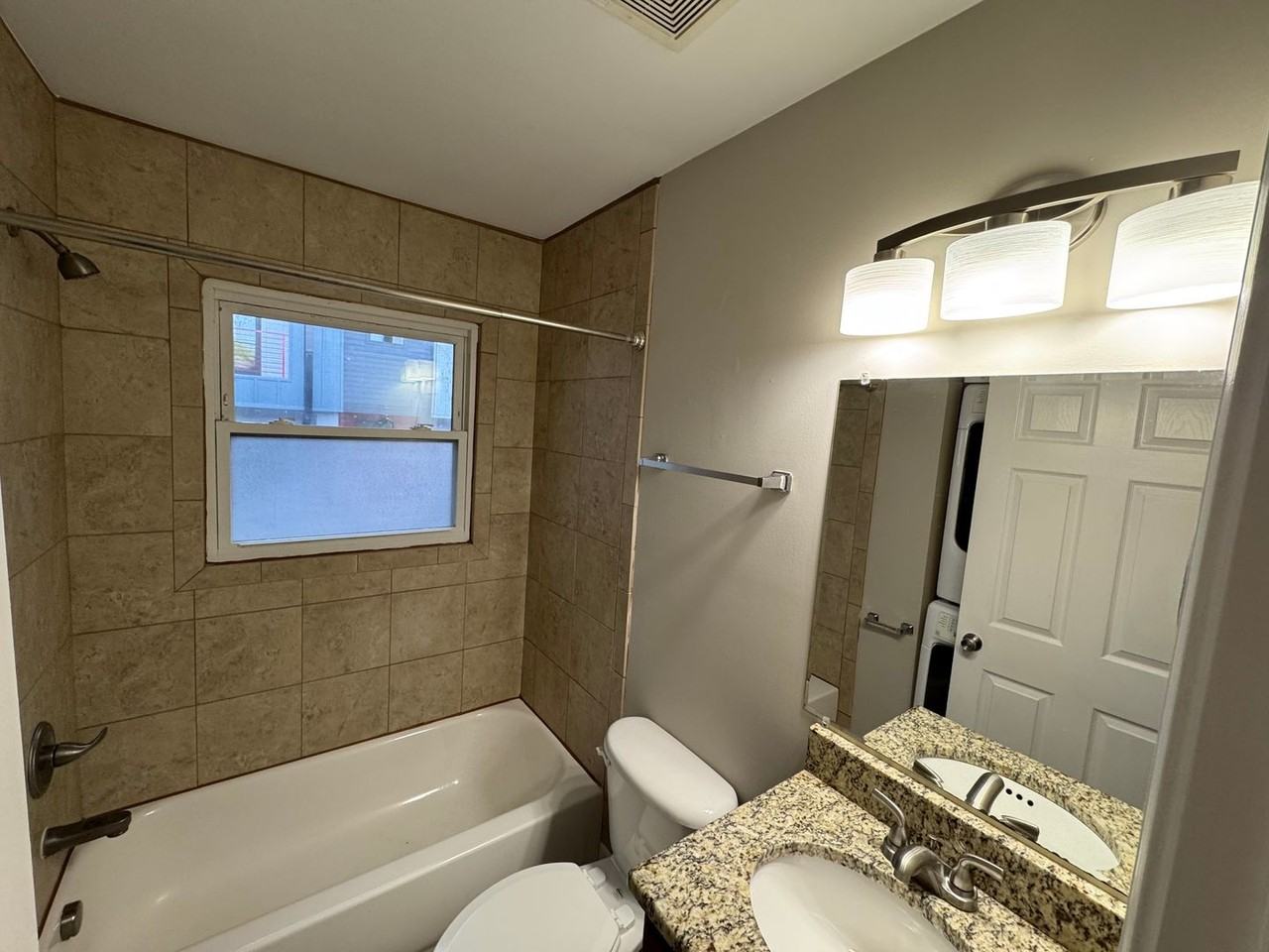 422 State St #4 - Photo 6 of 13