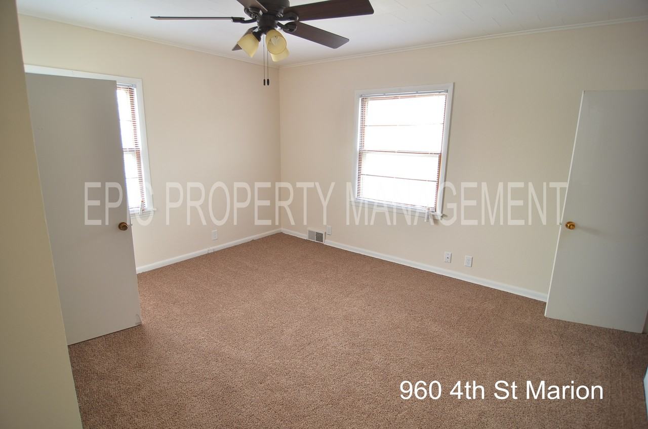 960 4th St Uppr - Photo 6 of 9