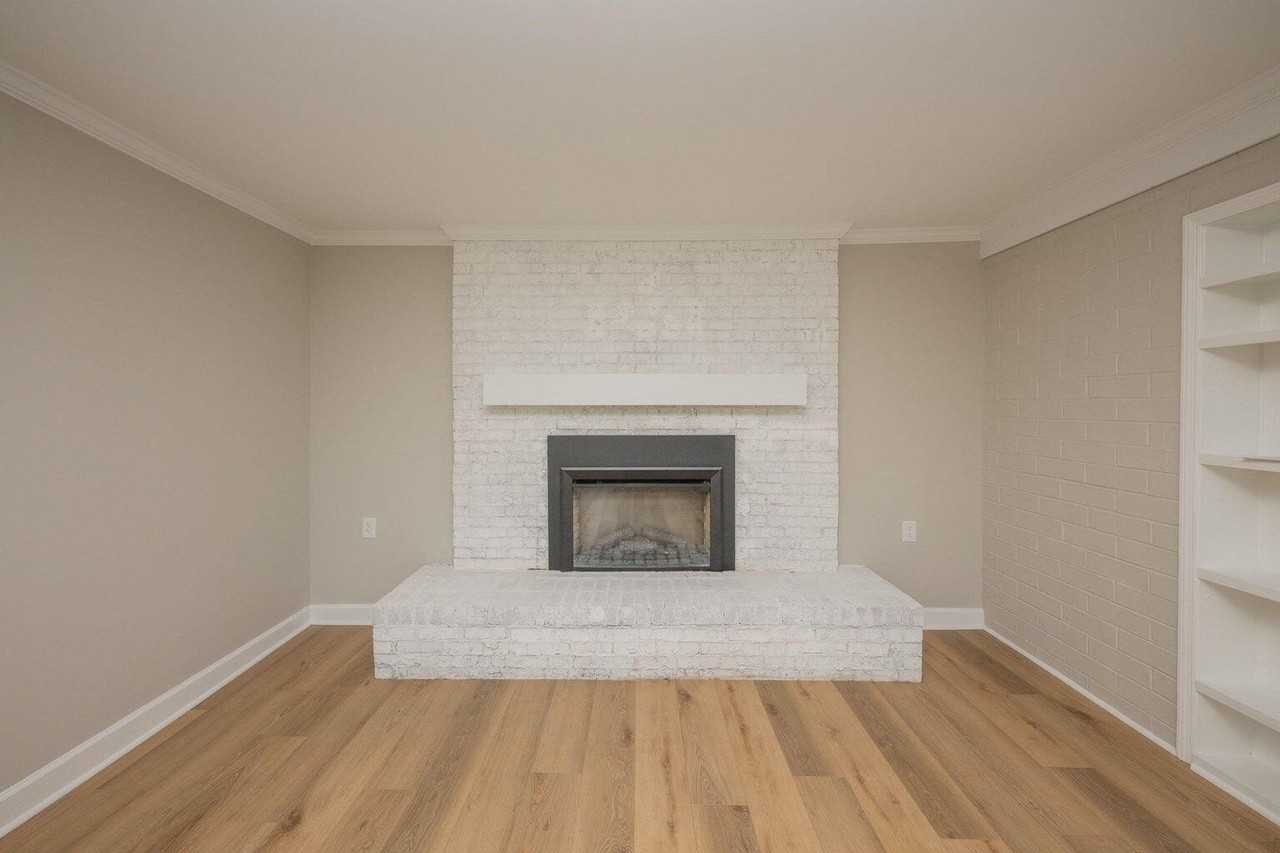 1106 Morningside Dr - Photo 6 of 30