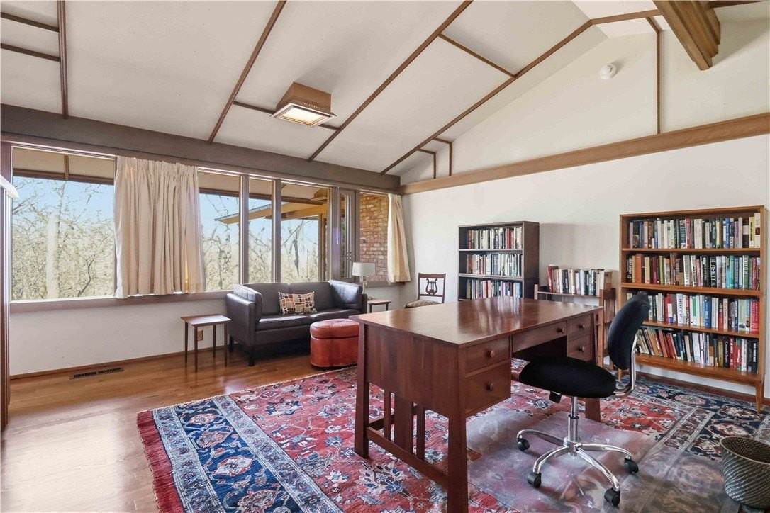 951 N Pembroke Rd - Photo 5 of 49