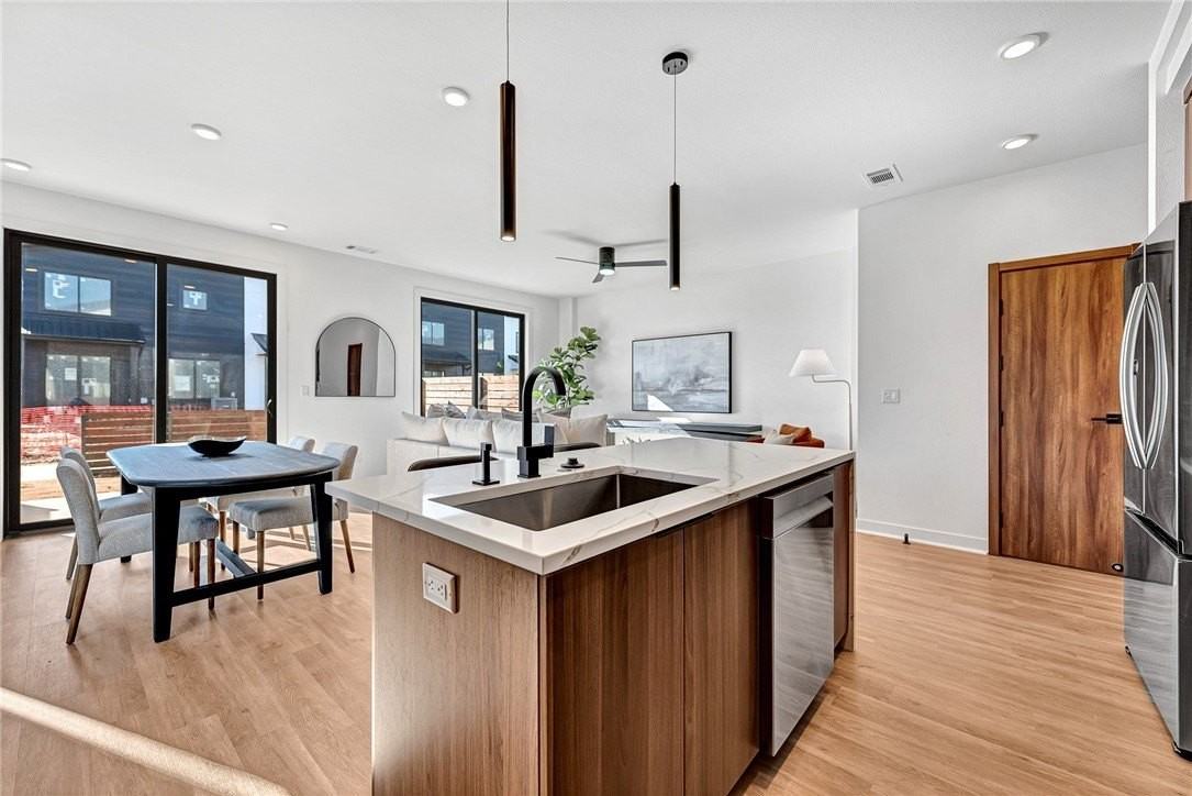 1102 Emilia Ave - Photo 5 of 38