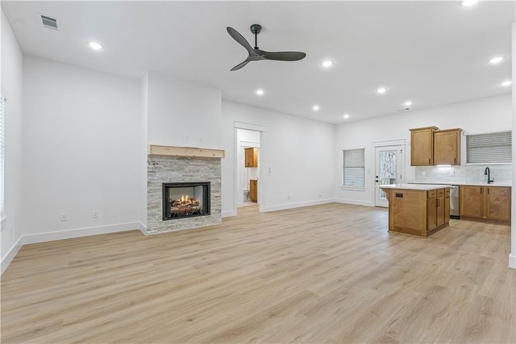 16 Celtic Dr - Photo 3 of 28