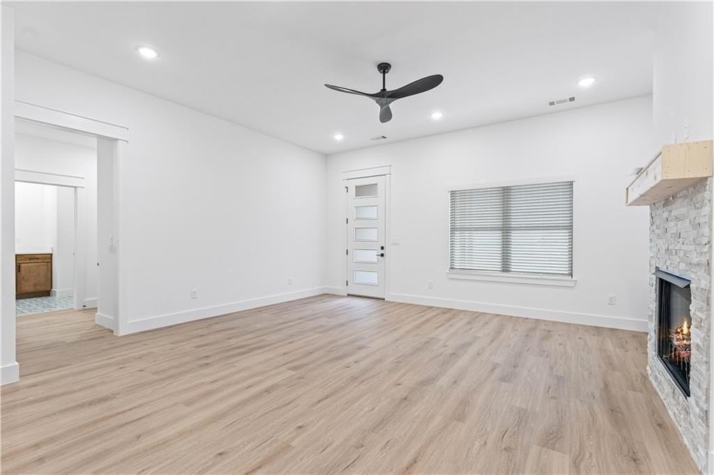 16 Celtic Dr - Photo 4 of 28