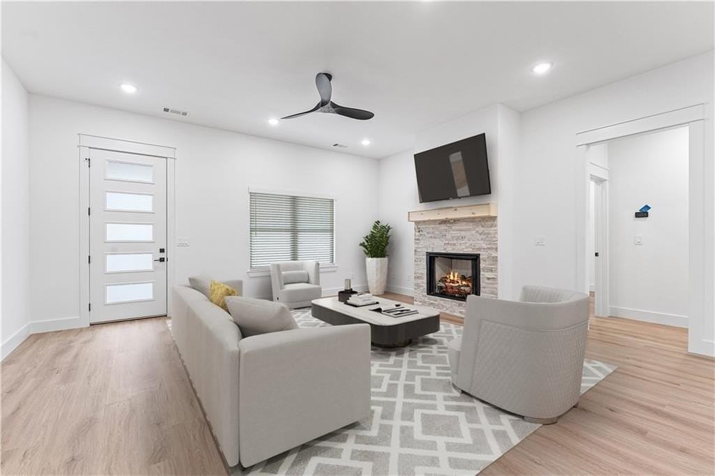 16 Celtic Dr - Photo 5 of 28