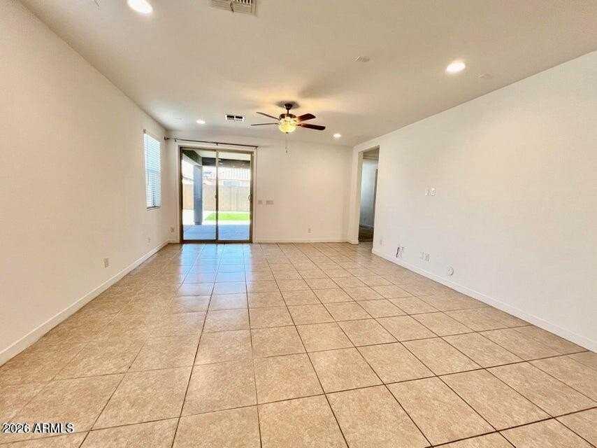 3808 S 65th Ave - Photo 5 of 14