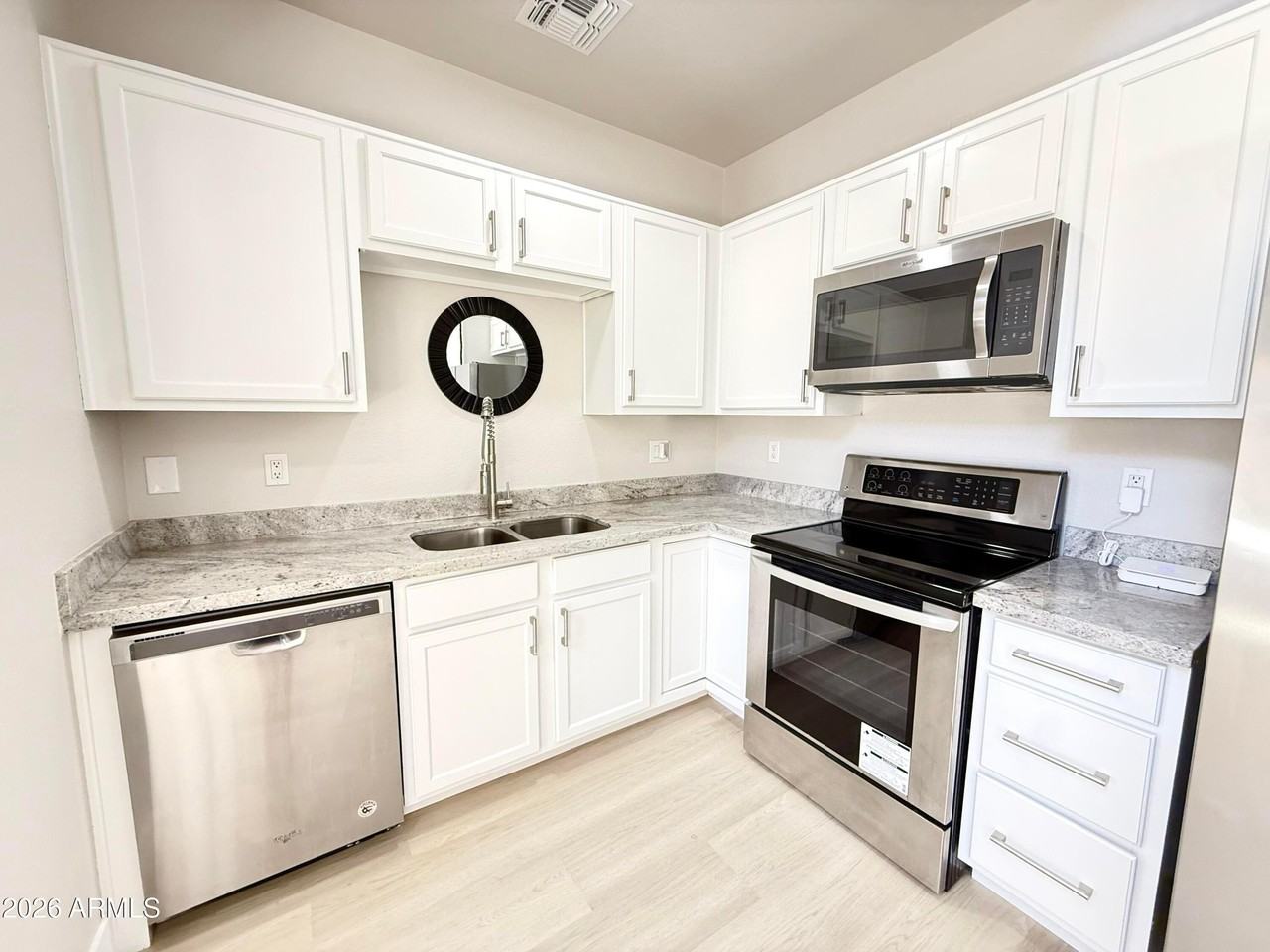 15677 N 29th St - Photo 5 of 28