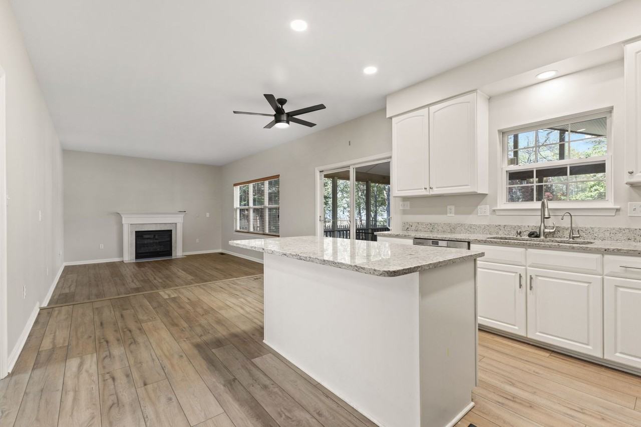 412 Cross Creek Ct - Photo 3 of 27