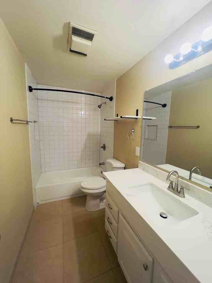 4016 E Eugie Ave - Photo 7 of 12