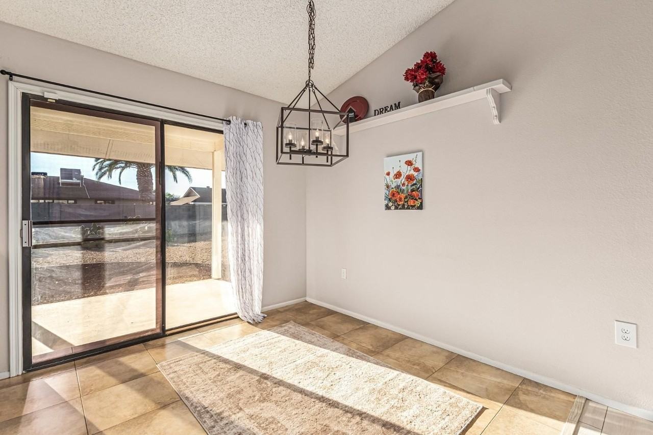 20014 N Conquistador Dr - Photo 5 of 17