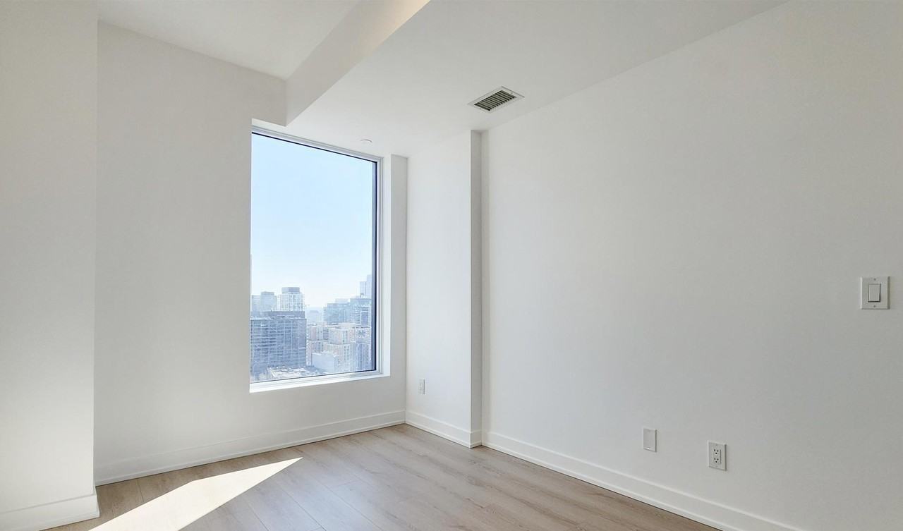 100 Queen Street East - Photo 7 of 21