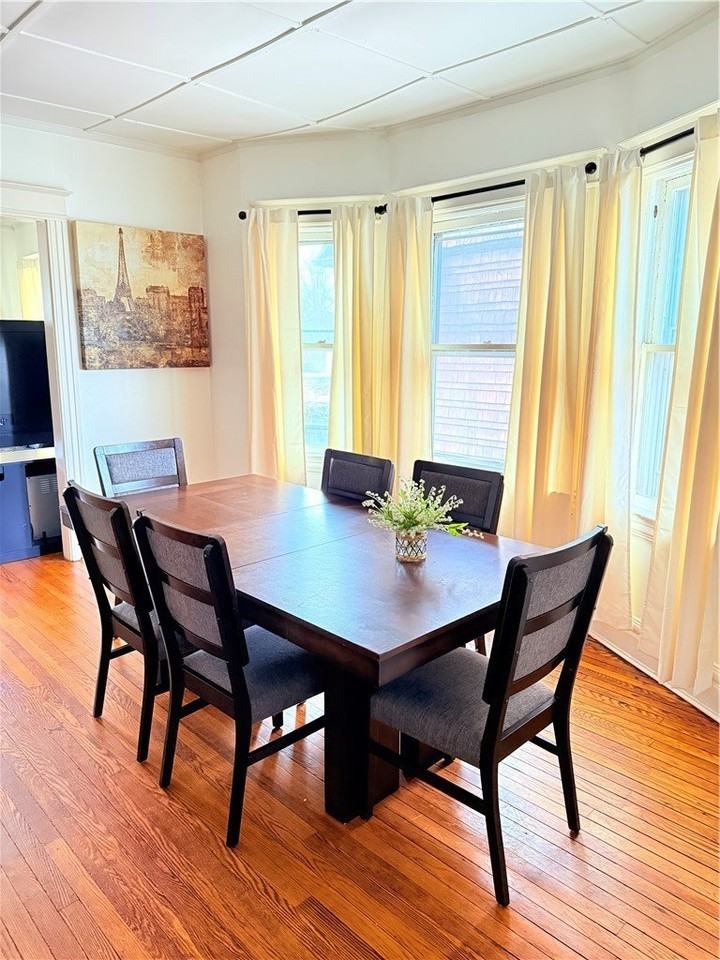 948 Monroe Ave - Photo 2 of 13