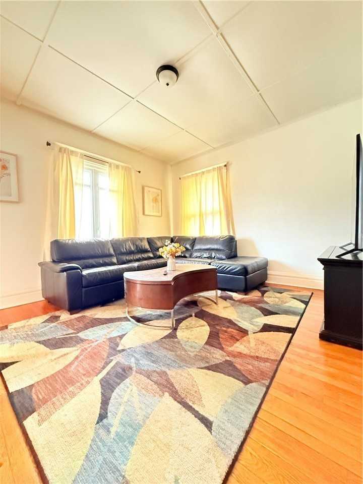 948 Monroe Ave - Photo 6 of 13