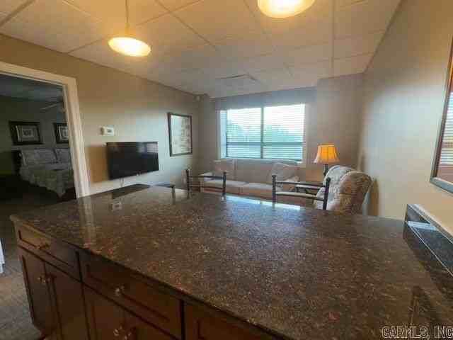 106 Madison Ave Ne - Photo 3 of 6