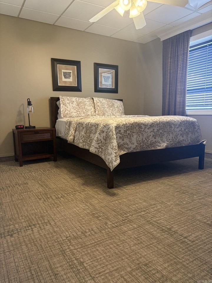 106 Madison Ave Ne - Photo 5 of 6