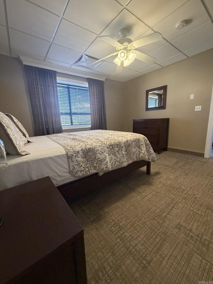 106 Madison Ave Ne - Photo 6 of 6