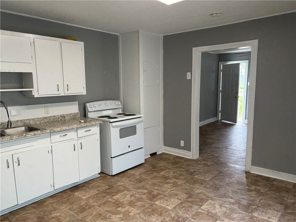 701 W Lakeside Dr - Photo 4 of 8