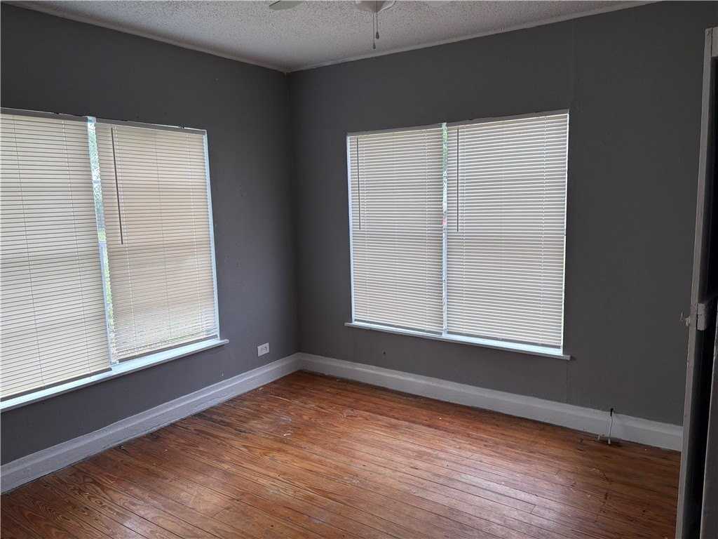 701 W Lakeside Dr - Photo 7 of 8