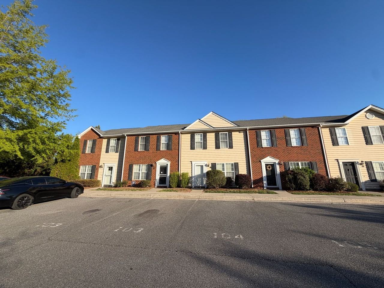 110 Aaron Pl #100 - Photo 2 of 2