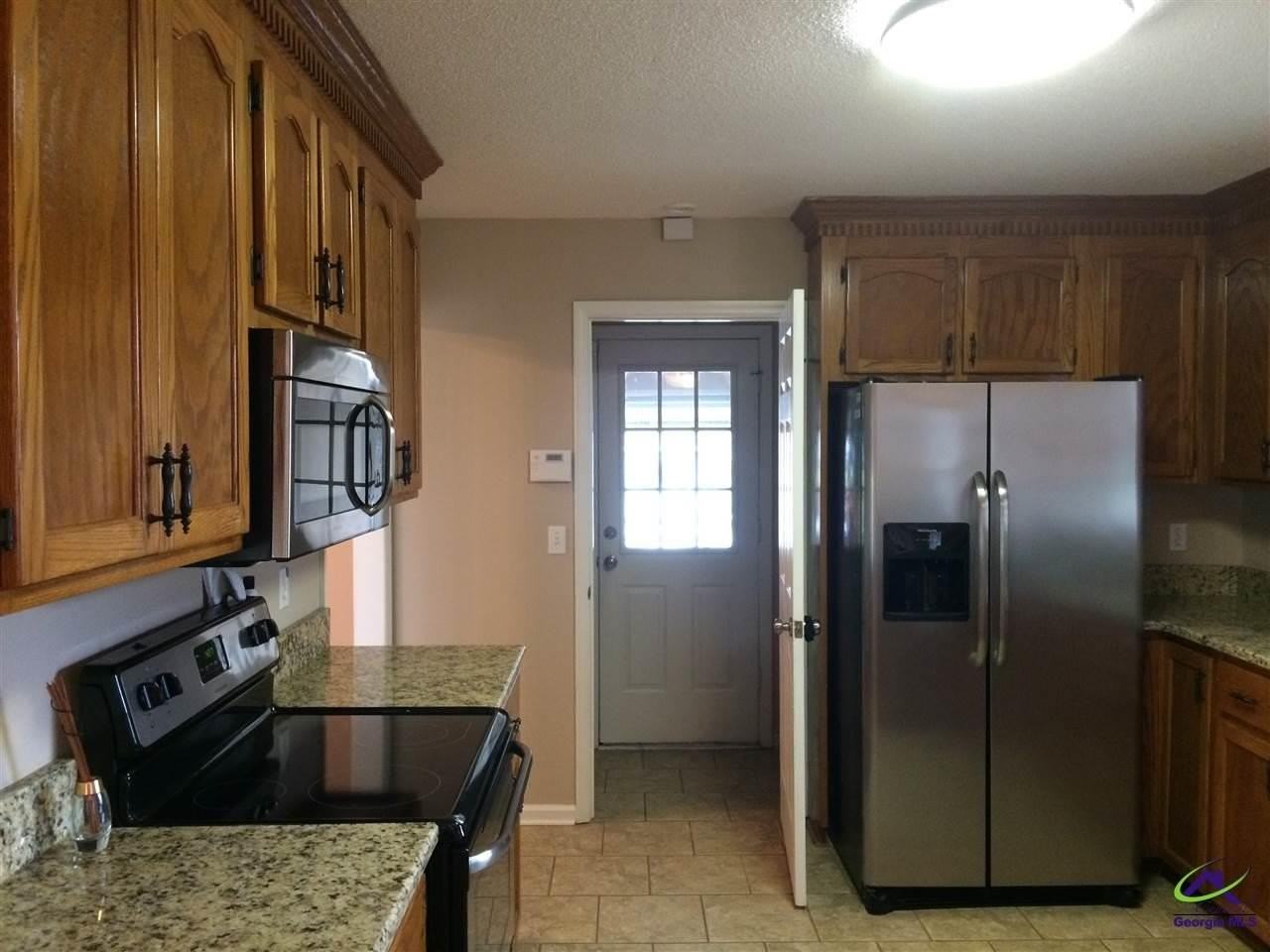 138 Salem Dr - Photo 7 of 19