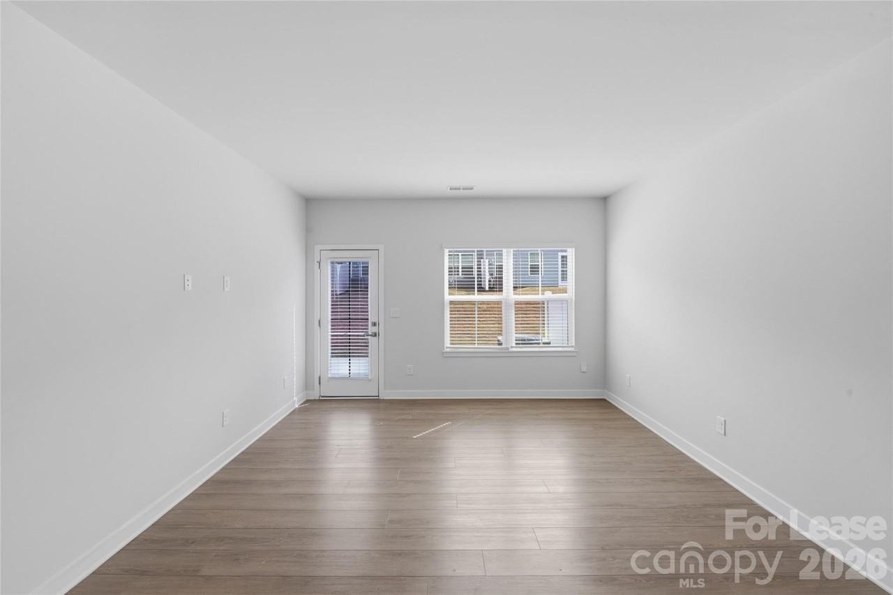 6258 Ashton Park Dr - Photo 2 of 37