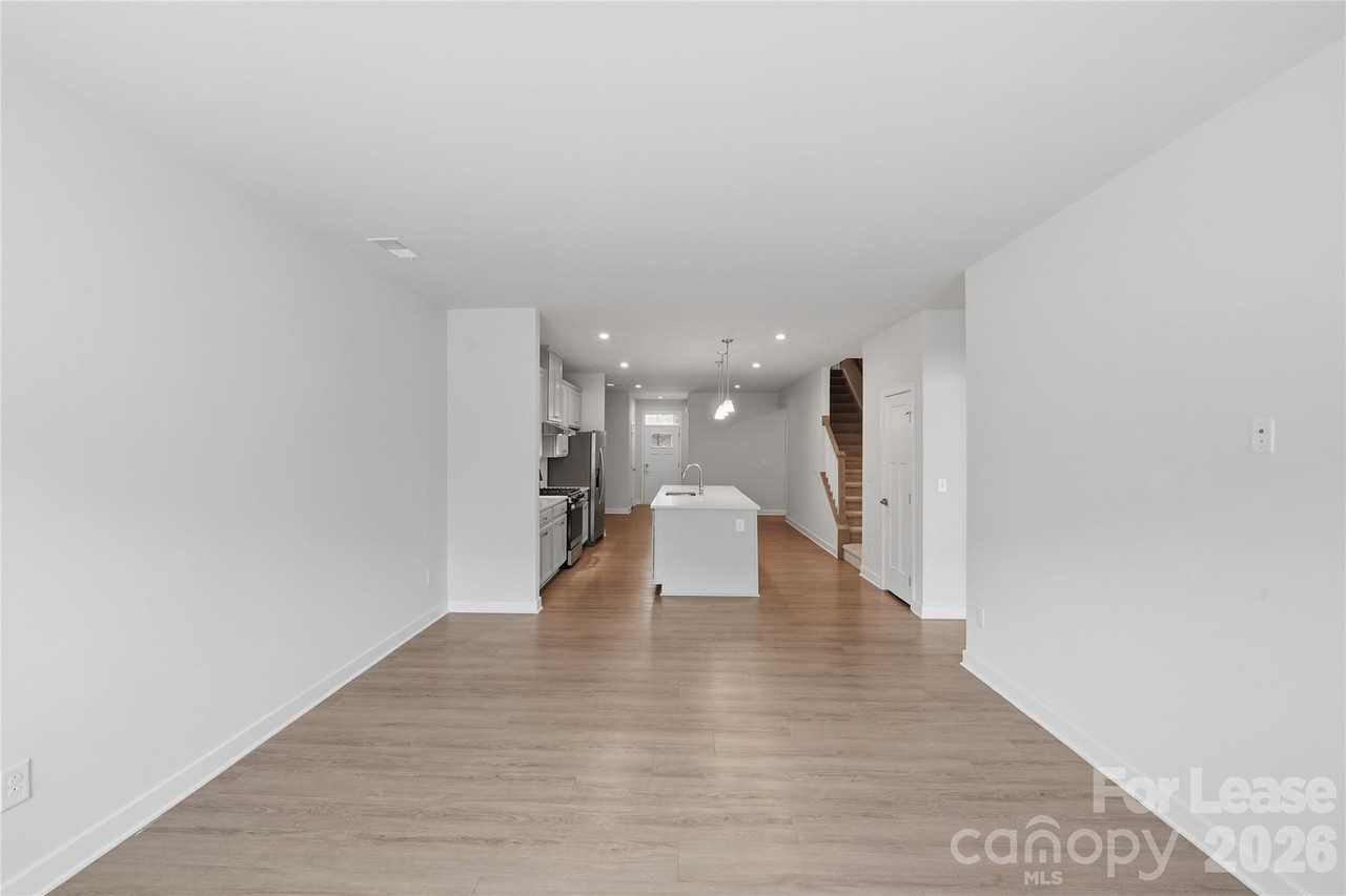 6258 Ashton Park Dr - Photo 7 of 37