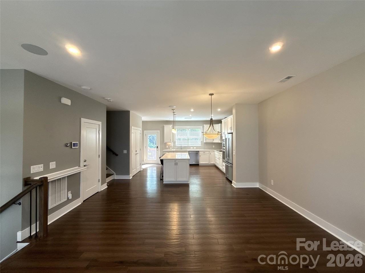 17023 Soho Dr - Photo 6 of 47