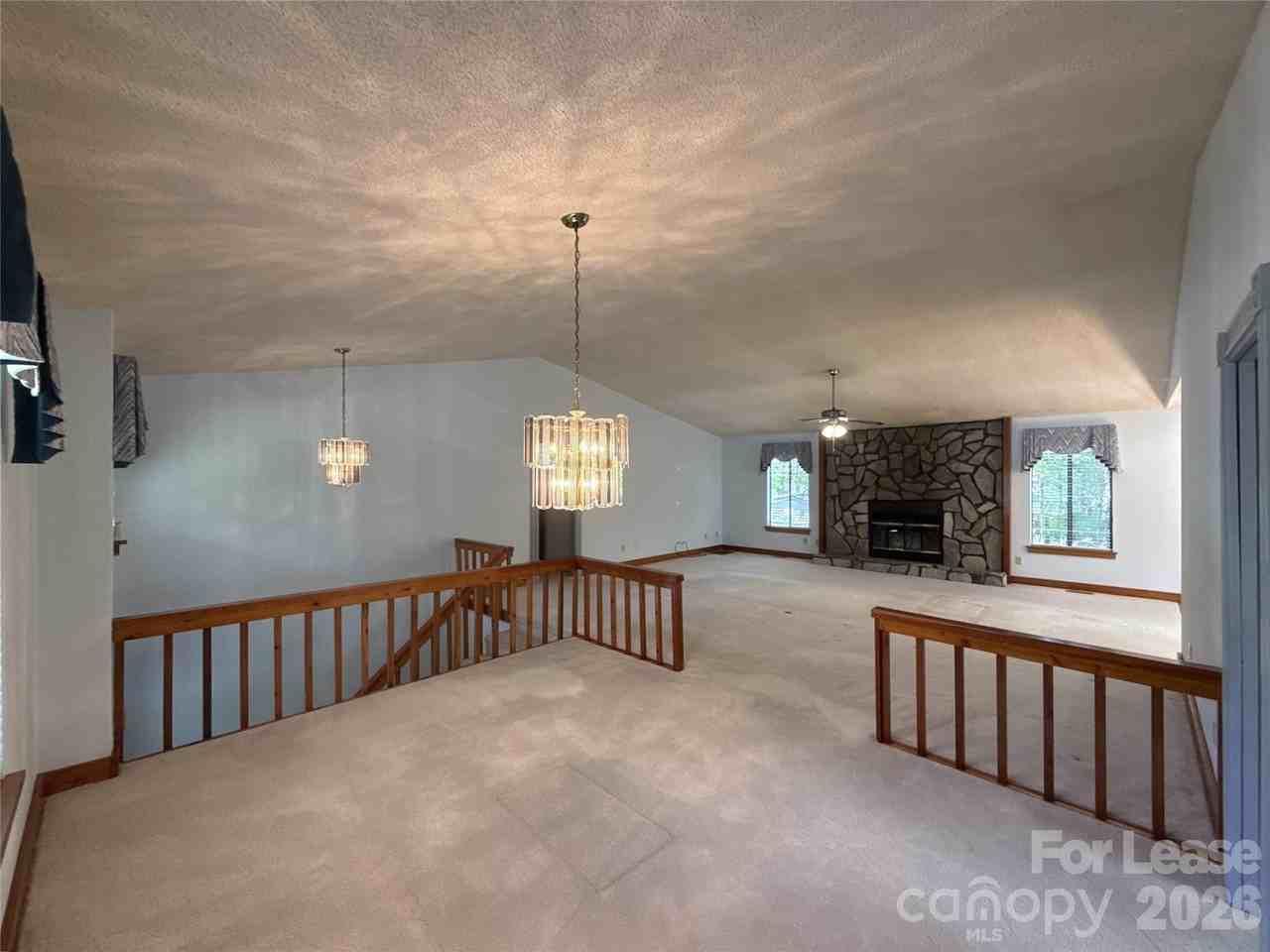 13930 Idlewild Rd - Photo 4 of 31