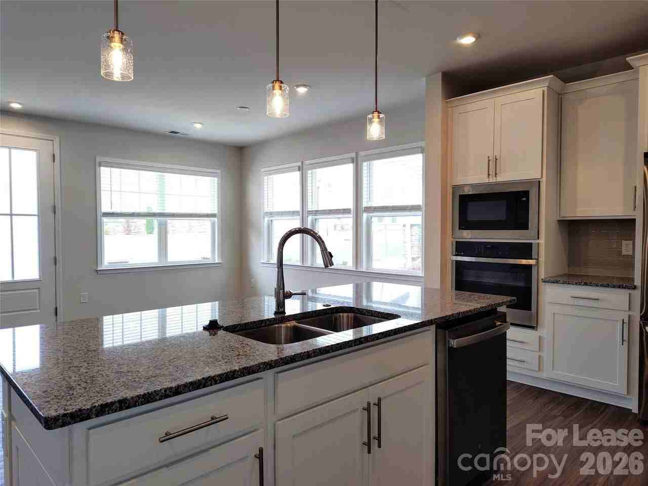 8823 Arrington Hall Dr - Photo 4 of 29