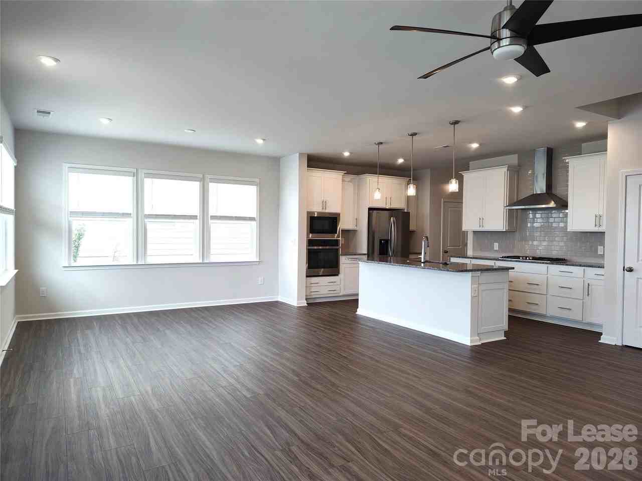 8823 Arrington Hall Dr - Photo 5 of 29