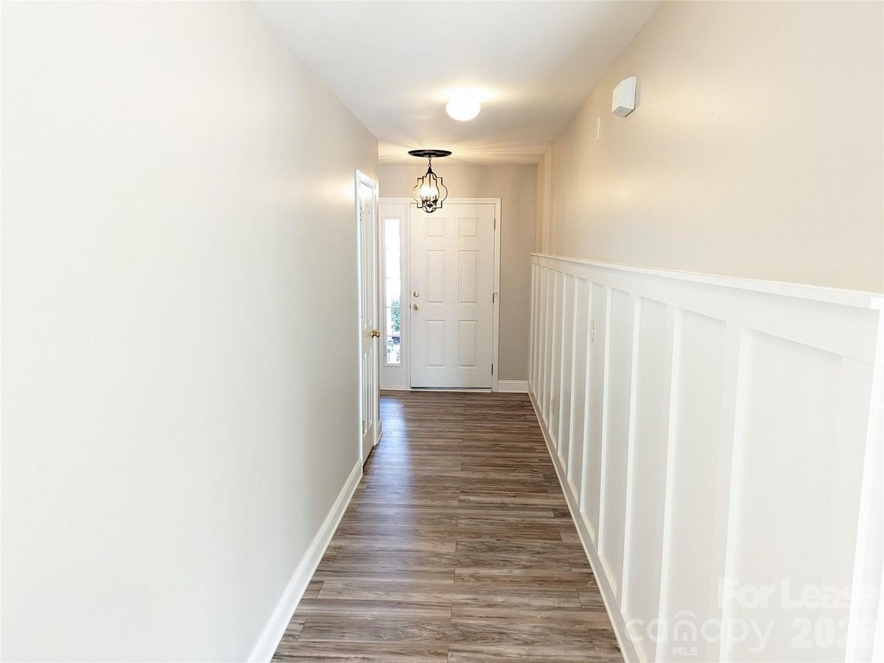 141 Golden Valley Dr - Photo 2 of 17