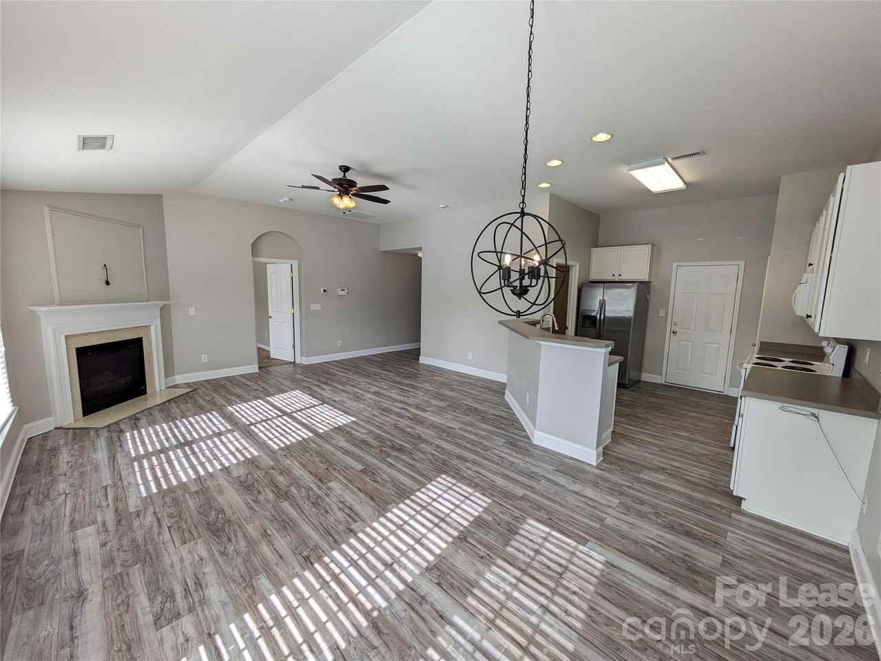 141 Golden Valley Dr - Photo 7 of 17