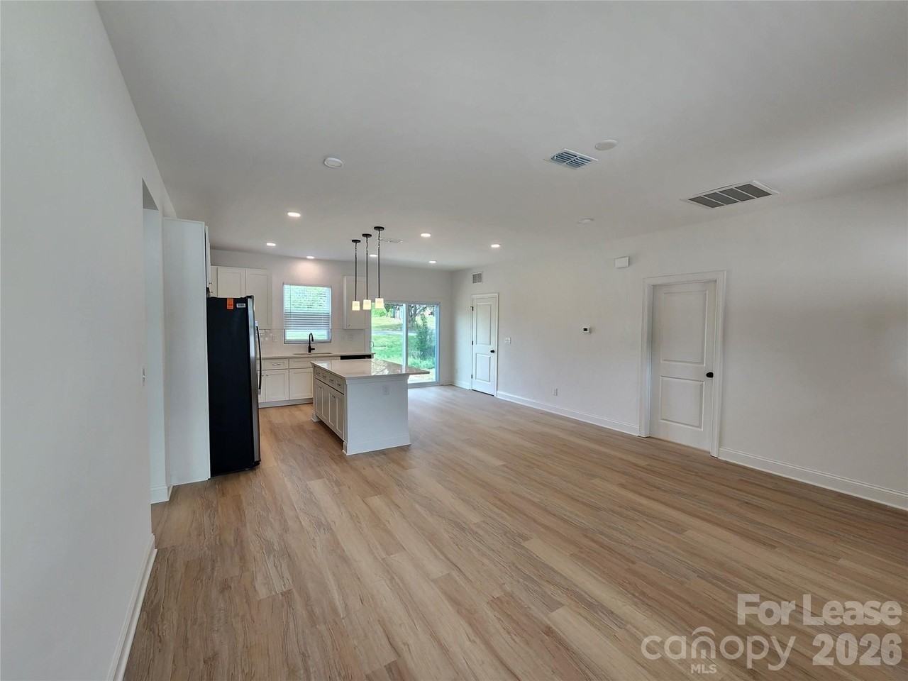 1021 Jerome St - Photo 3 of 19