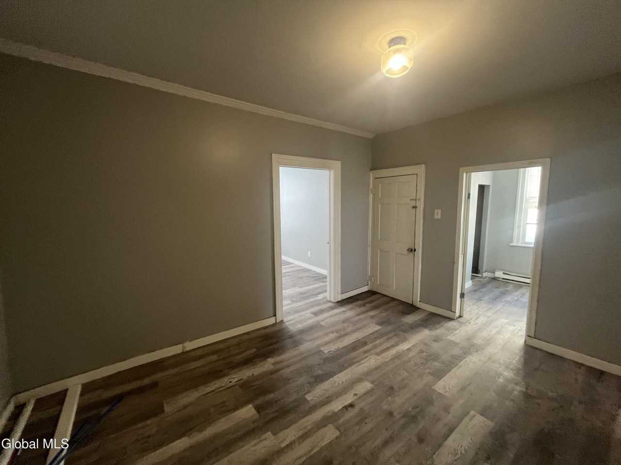 508 2nd St Unit 1st - Photo 4 of 19