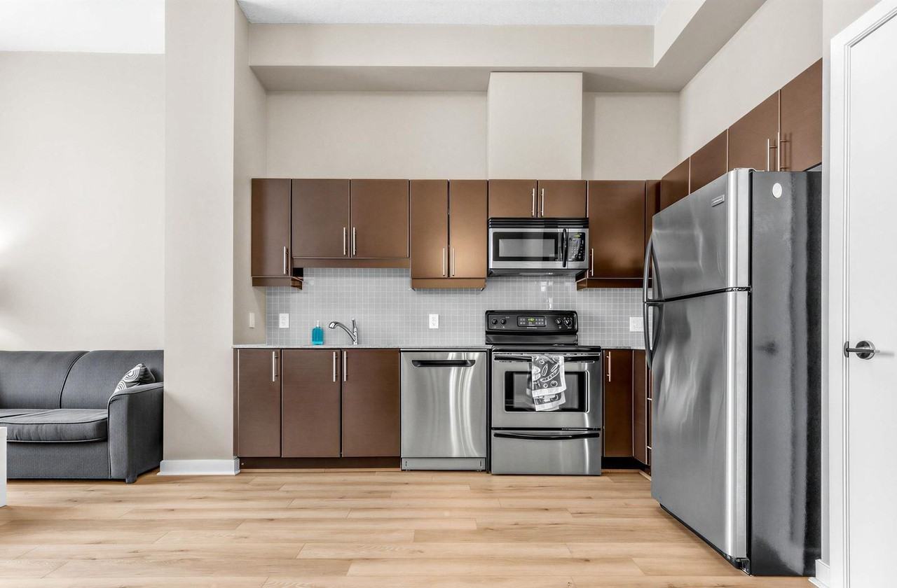 18 Harbour Street - Photo 3 of 32