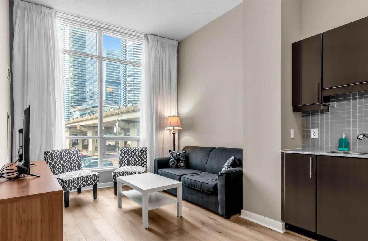 18 Harbour Street - Photo 5 of 32