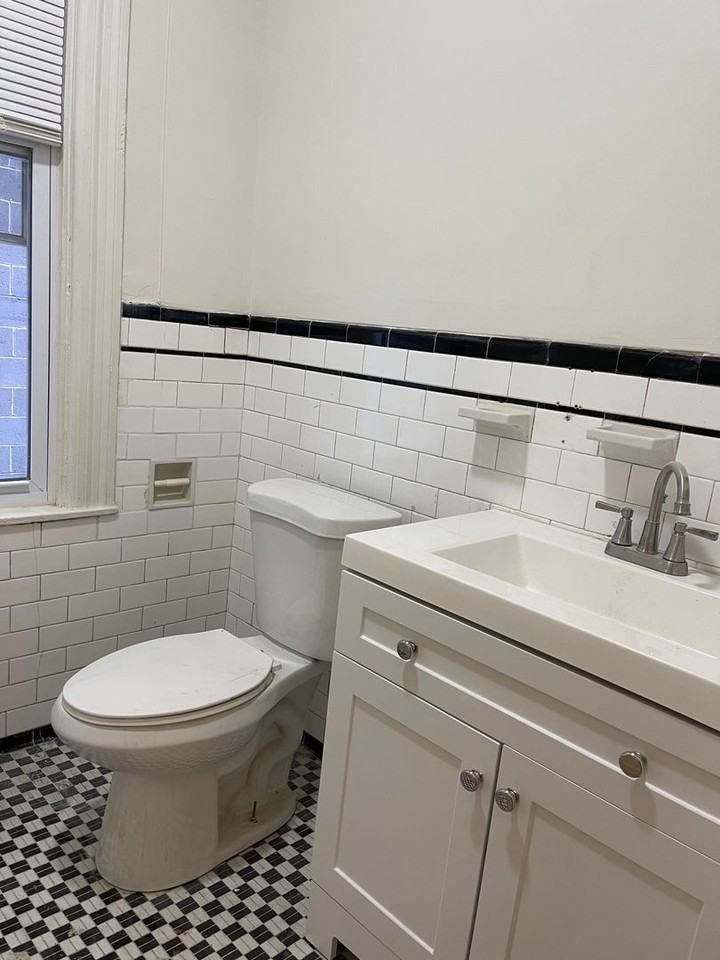 2630 N. Charles St. - Photo 7 of 30