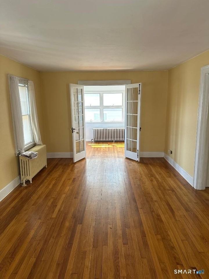 28 Hobbie St - Photo 6 of 13