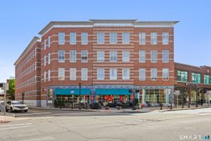 featured image of 10 Ann St #201