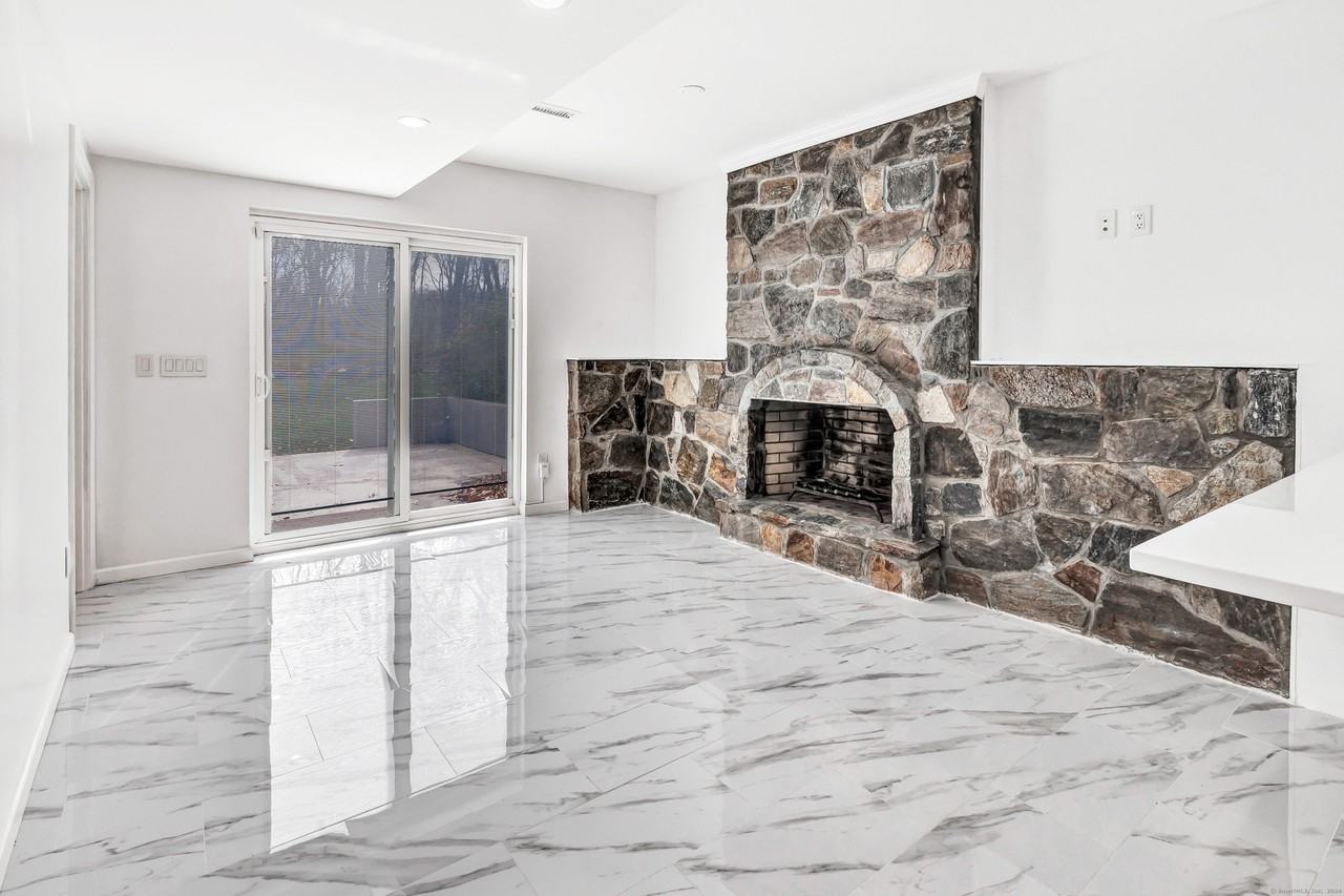 1620 N Peters Ln - Photo 6 of 21