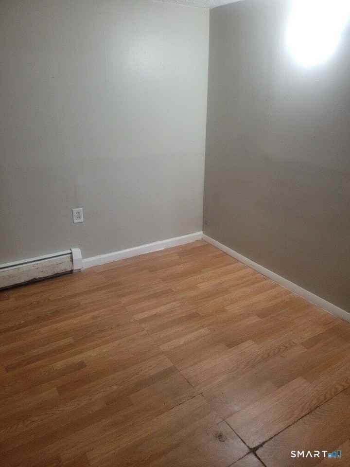 116 Springdale Ave 1st Fl - Photo 4 of 4