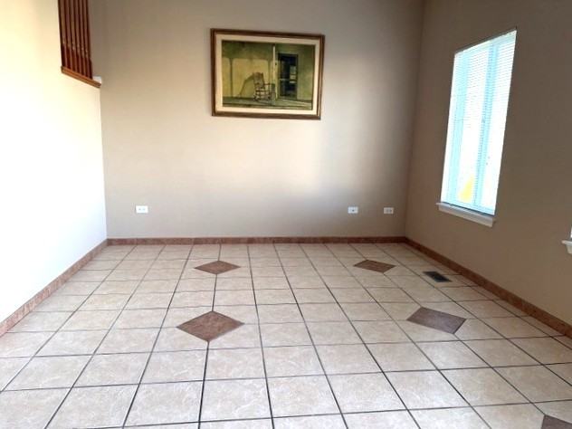 1537 / 406 Alyssa Street - 1 #1 - Photo 3 of 12