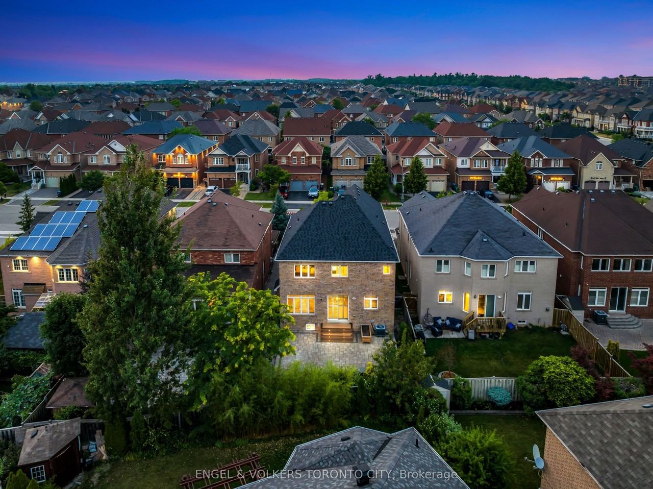 3236 Tacc Dr Uppr - Photo 3 of 49