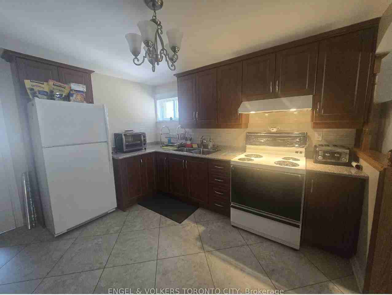 59 Sawmill Rd - Photo 4 of 14