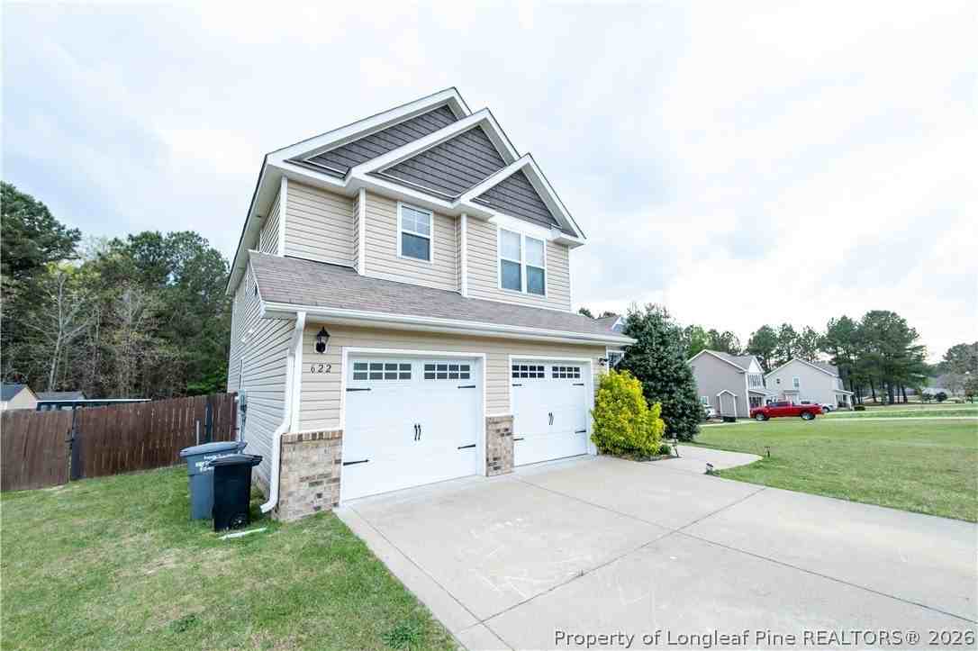 622 Omaha Dr - Photo 2 of 39