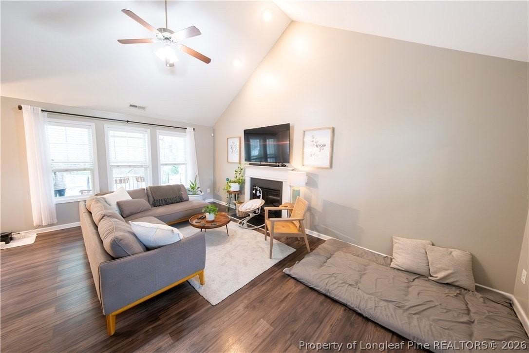 622 Omaha Dr - Photo 6 of 39