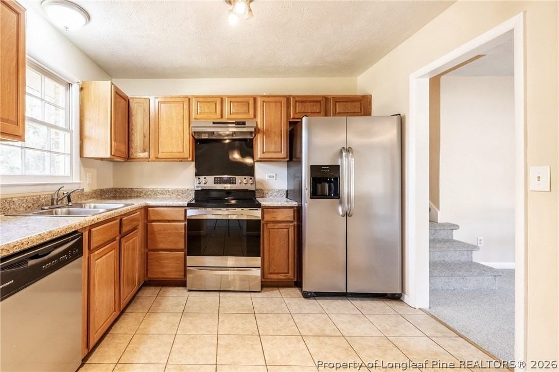 1113 Oakstone Dr - Photo 6 of 22