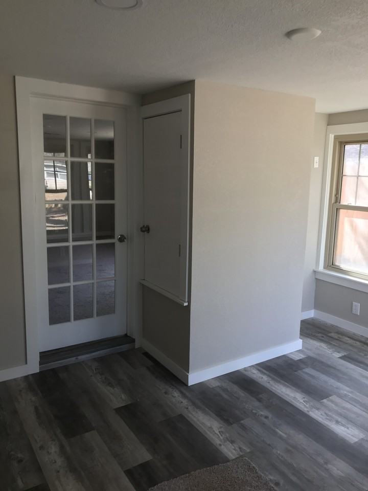 518 16th St #1 - Photo 3 of 20