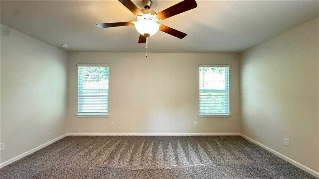 282 Timberland Ave - Photo 6 of 17